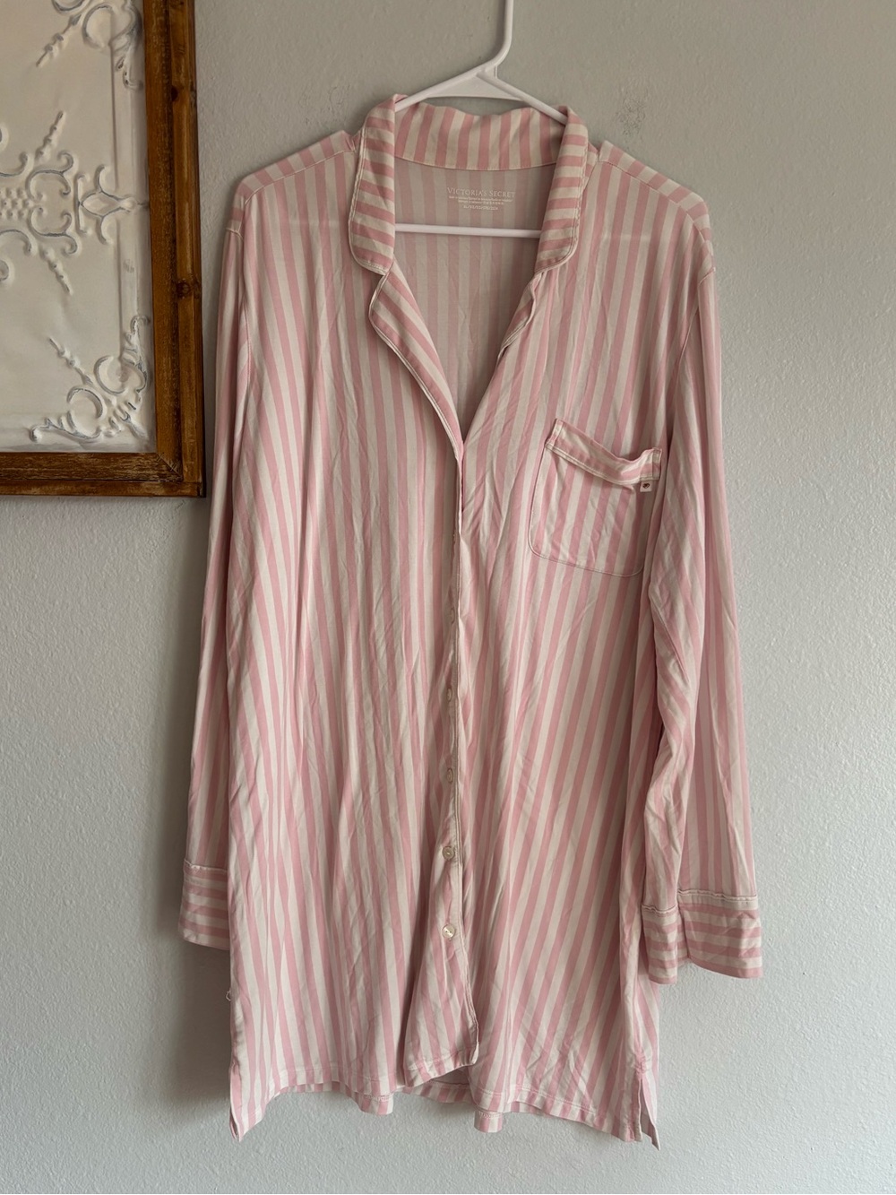 Victoria's Secret Women's Pajama Sleep Shirt Size XL Pink White Stripes Sleeves
